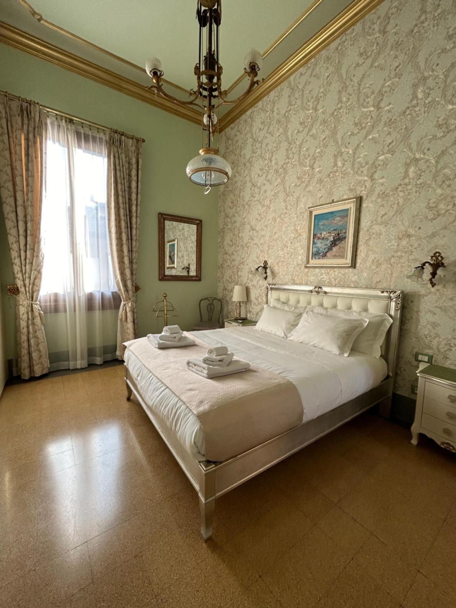 Florentine Penthouse By Florencehospitality Com *
