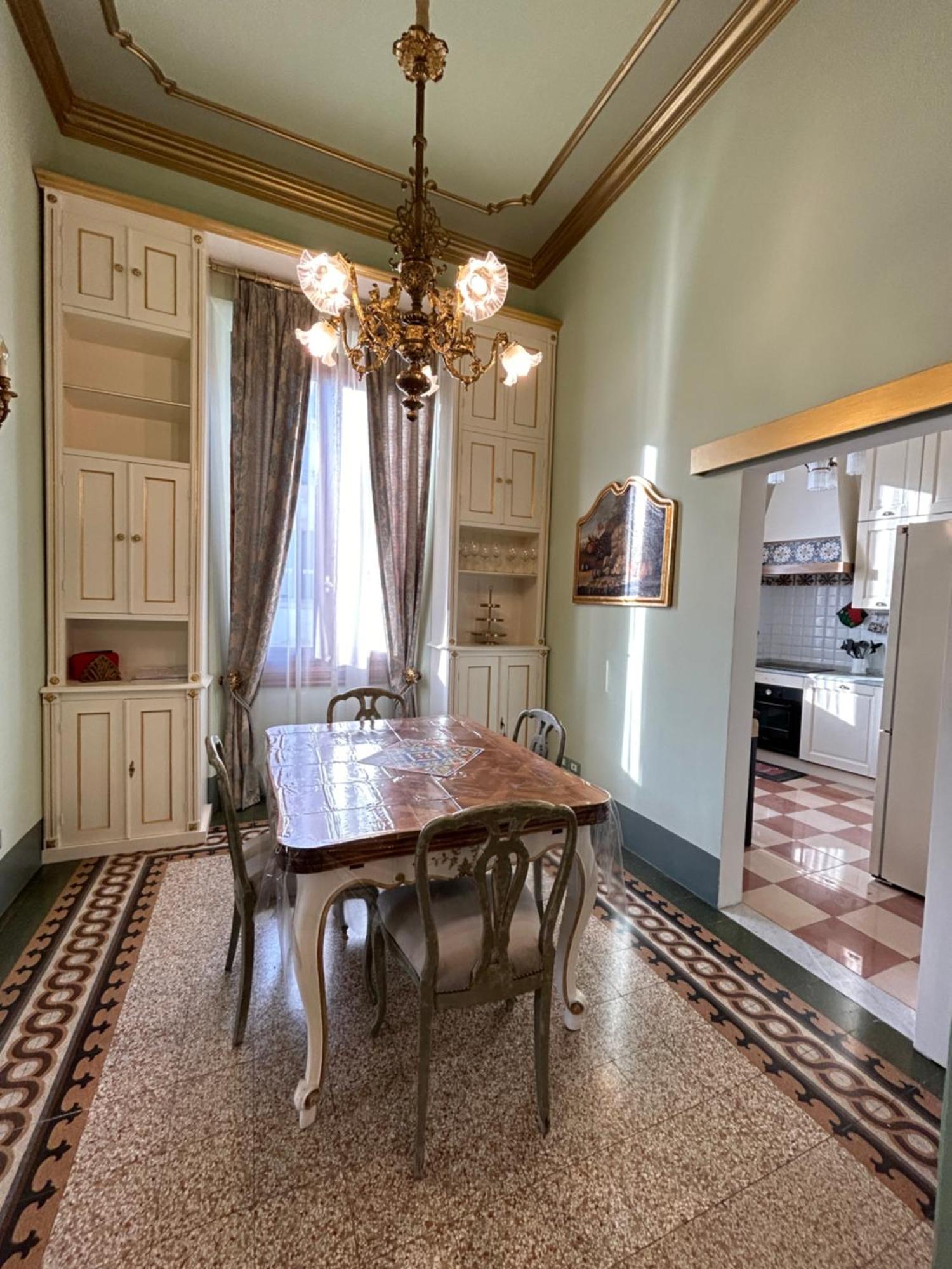 Florentine Penthouse By Florencehospitality Com