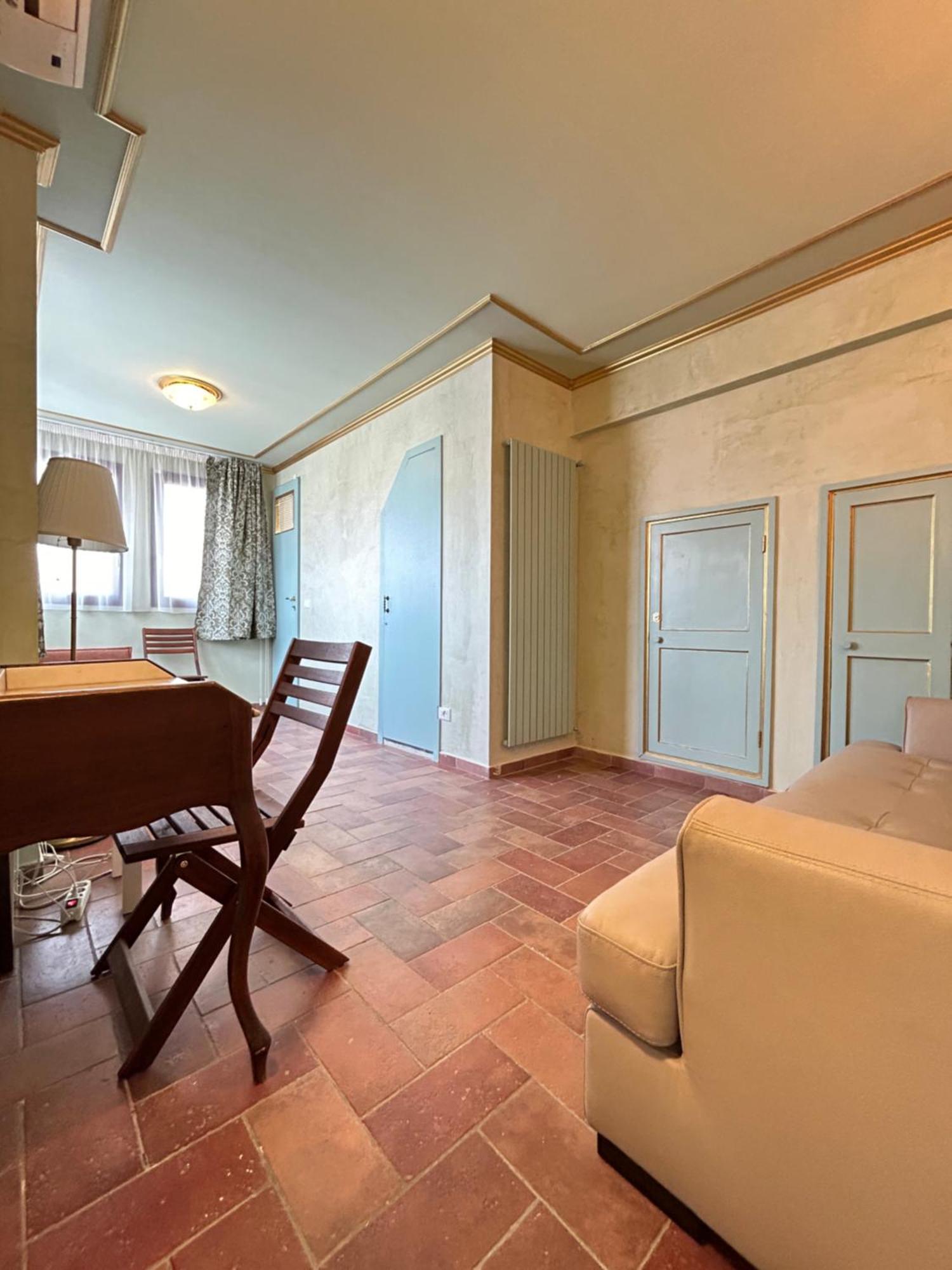 Florentine Penthouse By Florencehospitality Com * Florencia