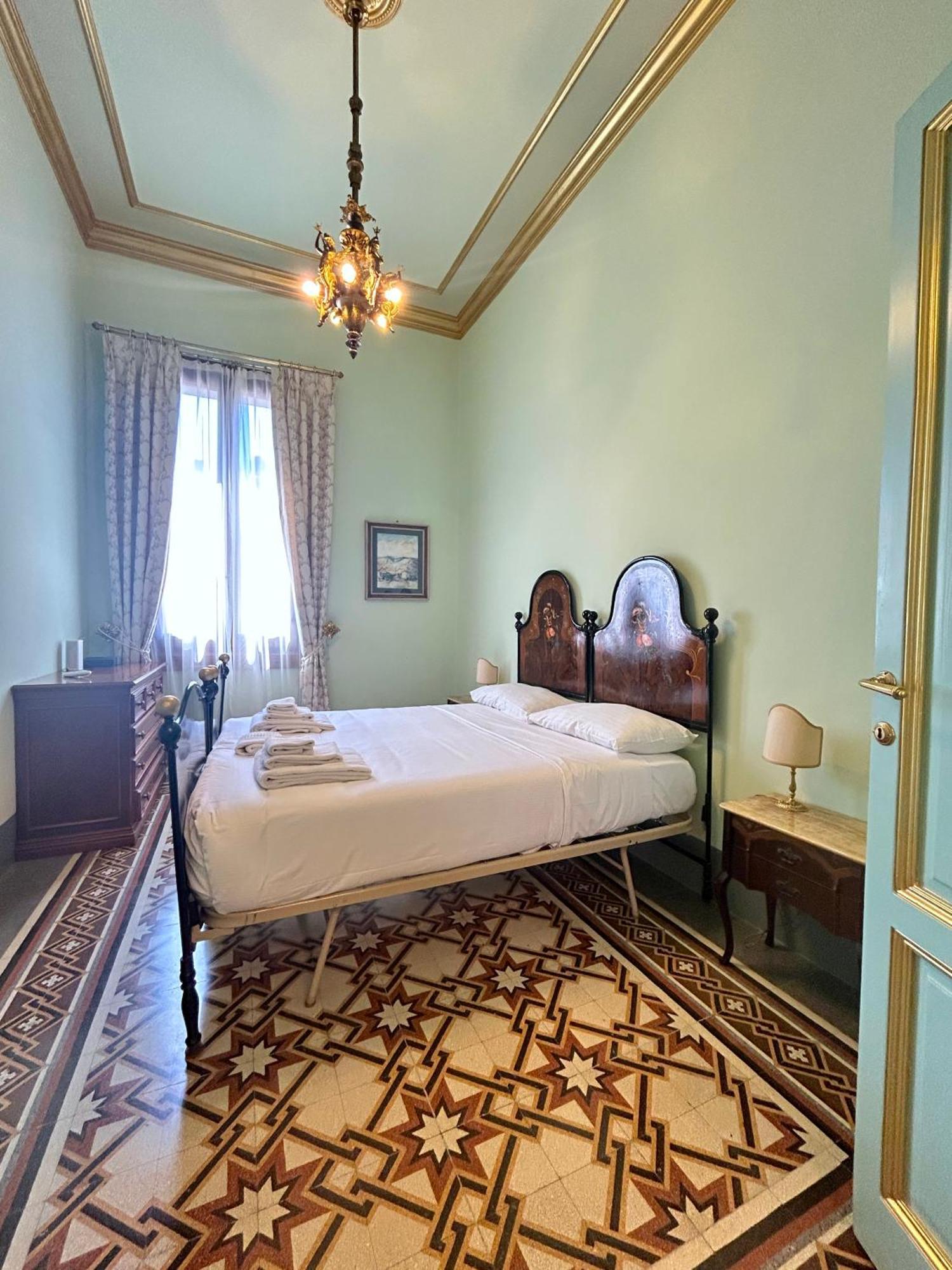 Florentine Penthouse By Florencehospitality Com * Florencia